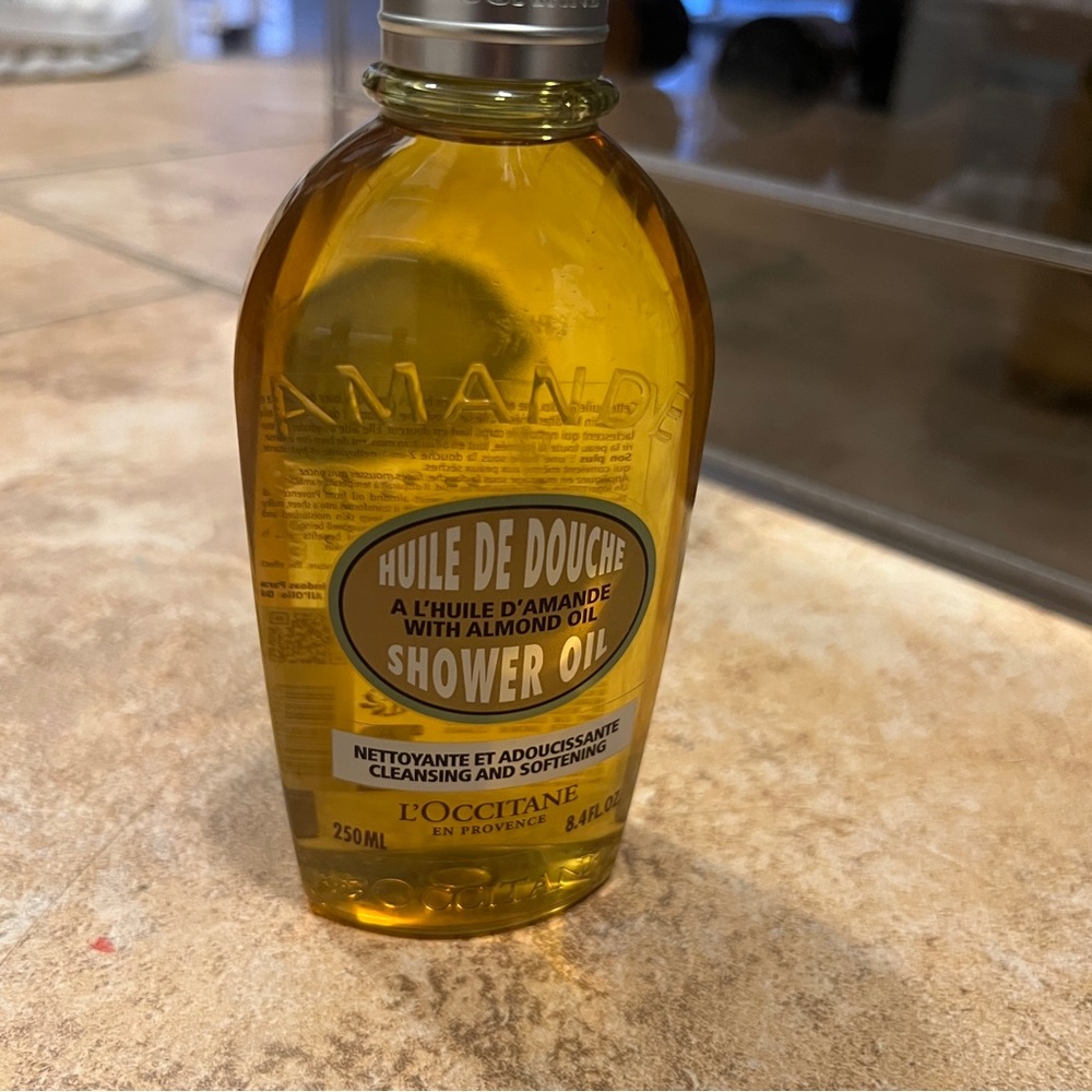 L'OCCITANE Almond Shower Oil 250 ml
